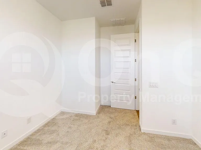 37788 N Yearling Ln — Photo 17