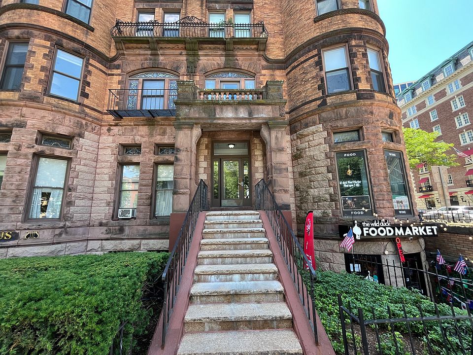 1st image of 362 Commonwealth Ave APT 2M