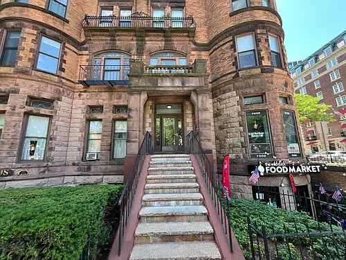 362 Commonwealth Ave #2M Photo 1