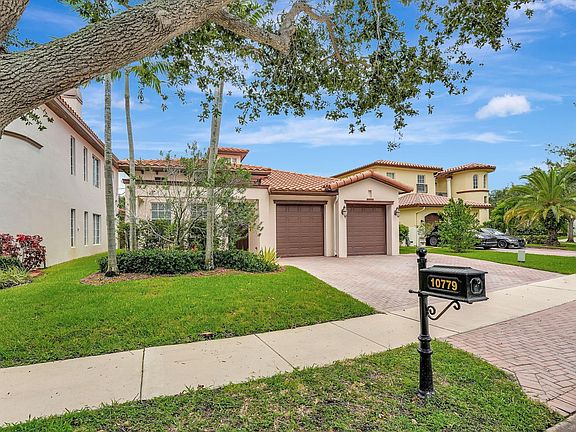 2nd image of 10779 NW 80th Circle