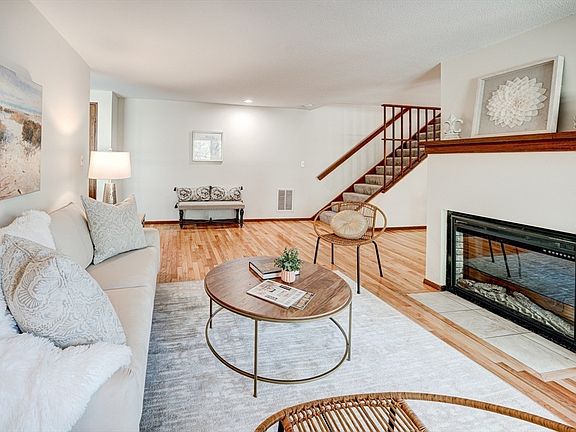 5th image of 232 Old Beaverbrook Unit 232