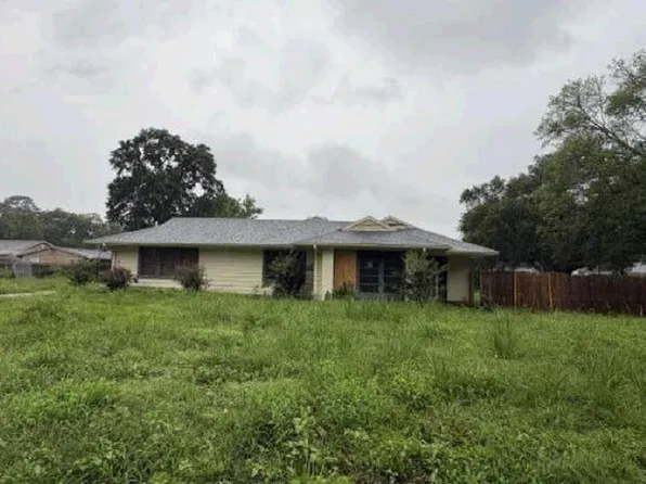 304 W 14th St, Crowley, LA 70526