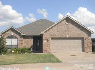 4200 Heritage Oak Dr, Benton, AR 72015