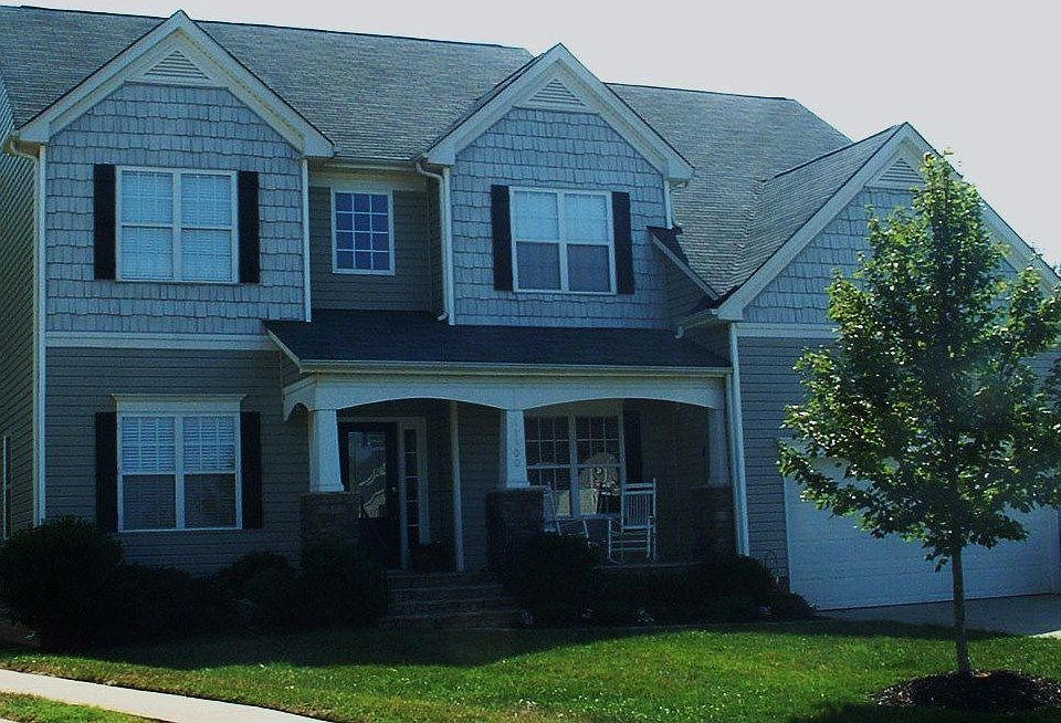 Large quiet cul-de-sac lot!