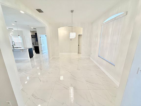 3rd image of 5803 Guenevere Ct