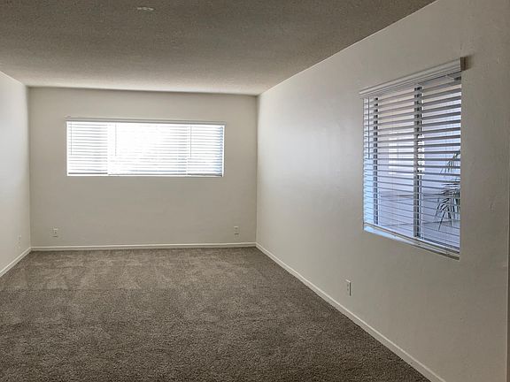 2nd image of 2758 Figueroa Blvd #16