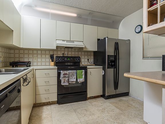 5th image of 853 NW 47th St #853