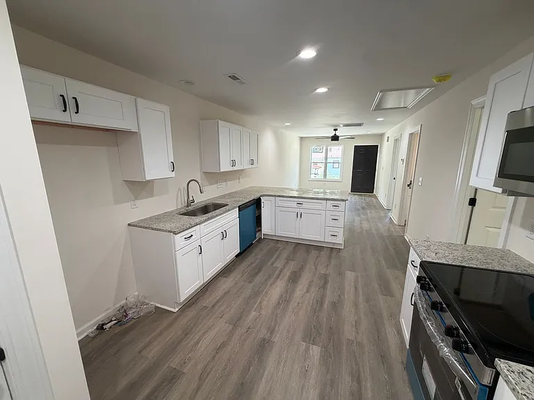 334 Dockery St #A — Photo 9
