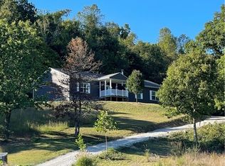 180 Tower Dr, Culloden, WV 25510