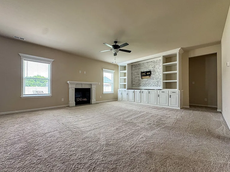 1465 Draw Bridge Ln — Photo 13