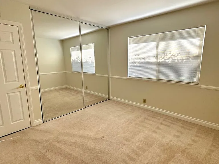 429 Daytona Dr — Photo 20