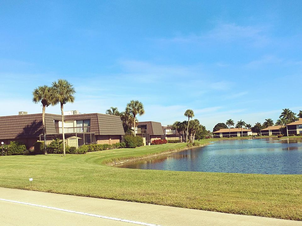 1st image of 104 Lake Point Ln