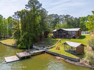 646 Mockingbird Rd, Jacksons Gap, AL 36861