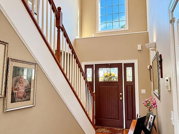 3rd image of 116 Blueberry Dr