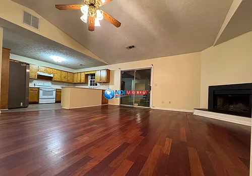 1563 Pine Glen Cir Photo 1