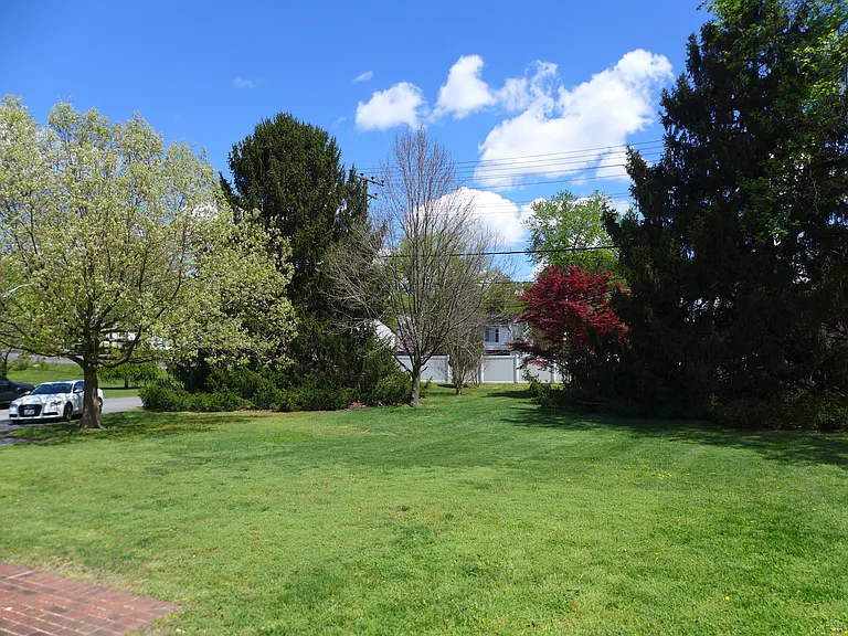 9331 Whiskey Bottom Rd — Photo 40