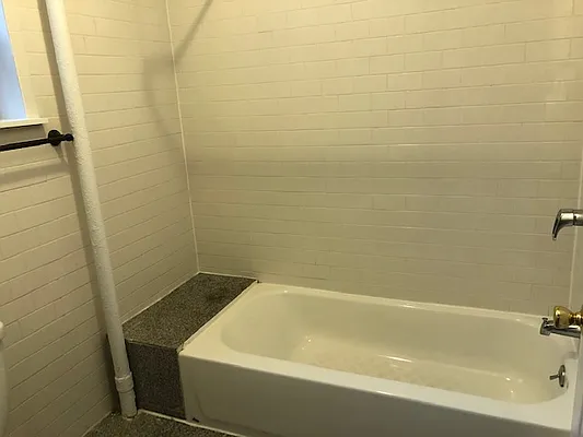 Rented by Friedman Roth Realty | media 8