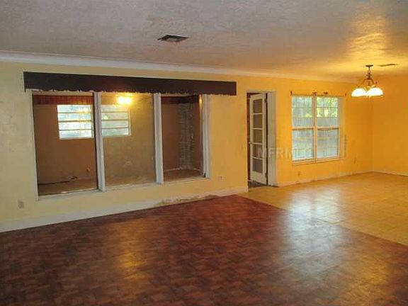 2nd image of 2868 Valencia Way S