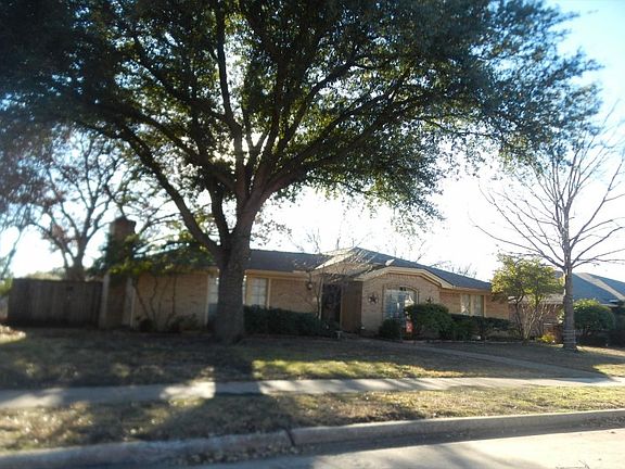 2nd image of 1100 E Berkeley Dr