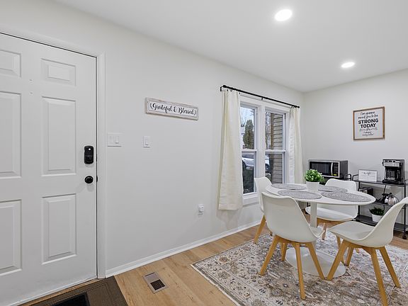 3rd image of 1969 Fountainbrook Ct