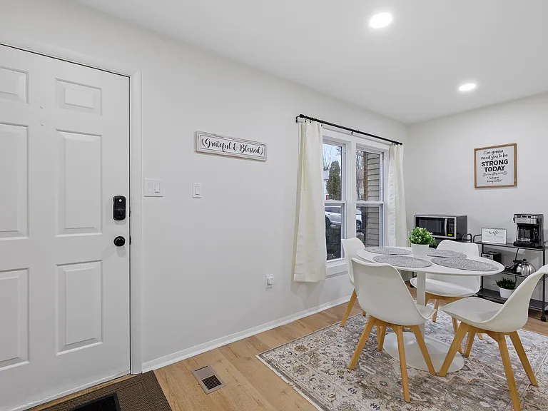 1969 Fountainbrook Ct — Photo 3