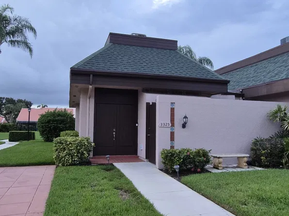 3325 SE La Prado Ct, Port Saint Lucie, FL 34952