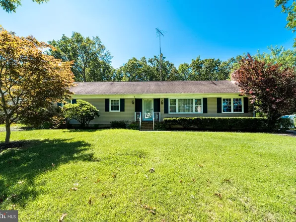 221 Jonas Ave, Minotola, NJ 08341