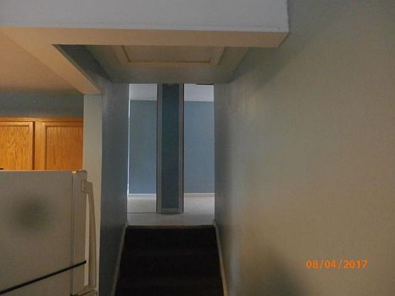 3rd image of 2760 E Colony Ave