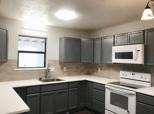 86 Sandalwood Cir, Lawrenceville, GA