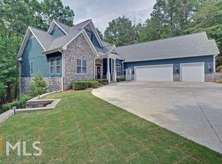 727 Plum Ln, Clarkesville, GA 30523