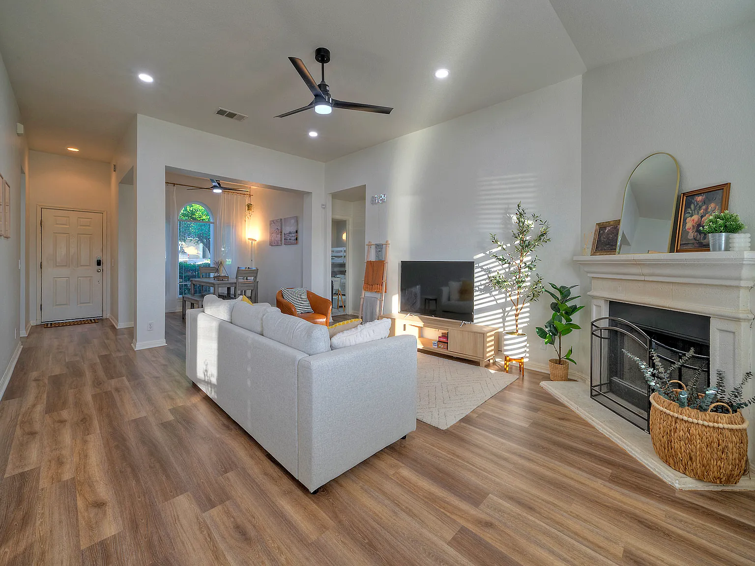 3 bed, 1530 sqft, $4,500 — Photo 2