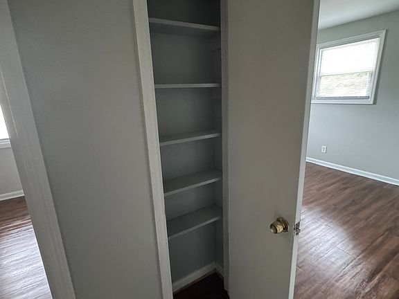 4th image of 457 Hickory Ridge Dr