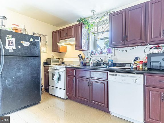 3rd image of 1721 N Bouvier St #2