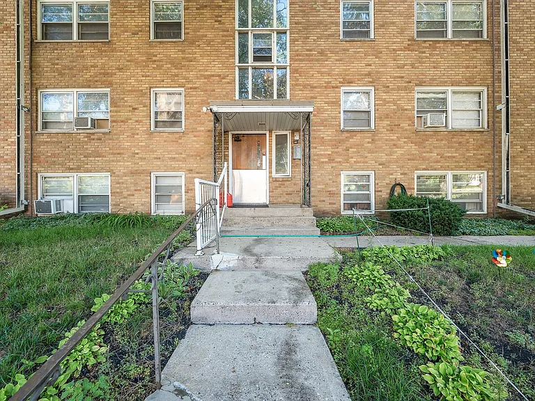 1009 Randolph Ave — Photo 22