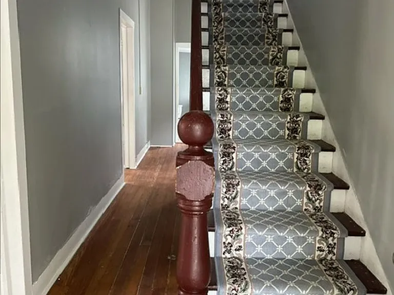 519 Highmarket St — Photo 2