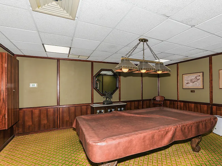 555 Hahaione St #B100 — Photo 40
