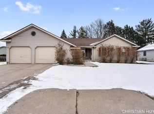 2126 Breton Rd SE, Grand Rapids, MI 49546