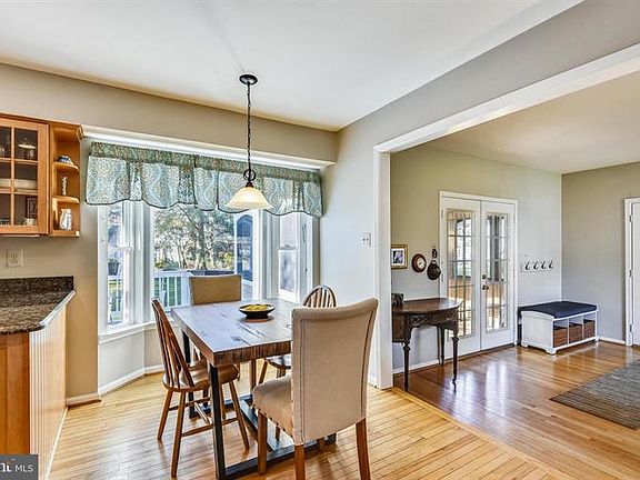 5th image of 13515 Wisteria Way