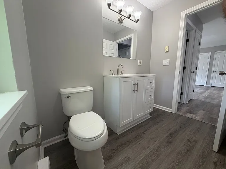 96 Maple St — Photo 13