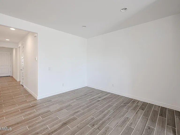 17064 W Briles Rd — Photo 5