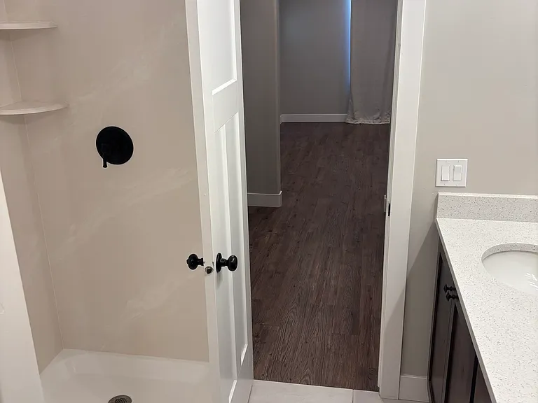 1138 N 1000 E — Photo 2