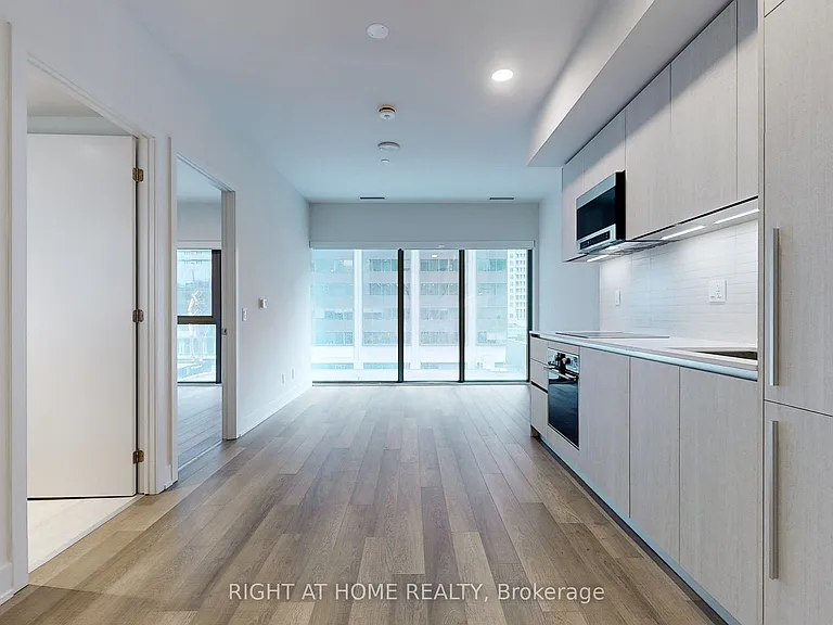 8 Cumberland St #603 — Photo 10