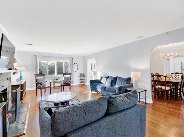 125 Bertha Place image 7 of 24