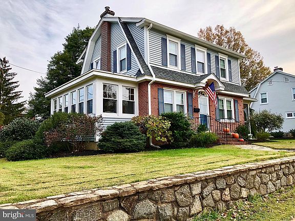 2nd image of 801 Haines Ave