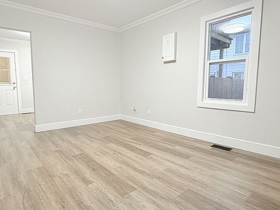 2nd image of 1628 Ford Blvd