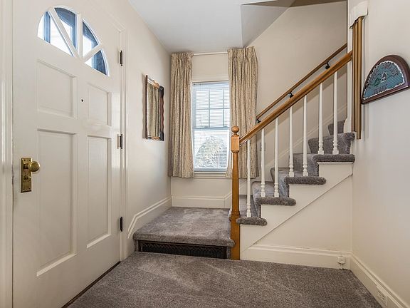 5th image of 98 Harrington Avenue