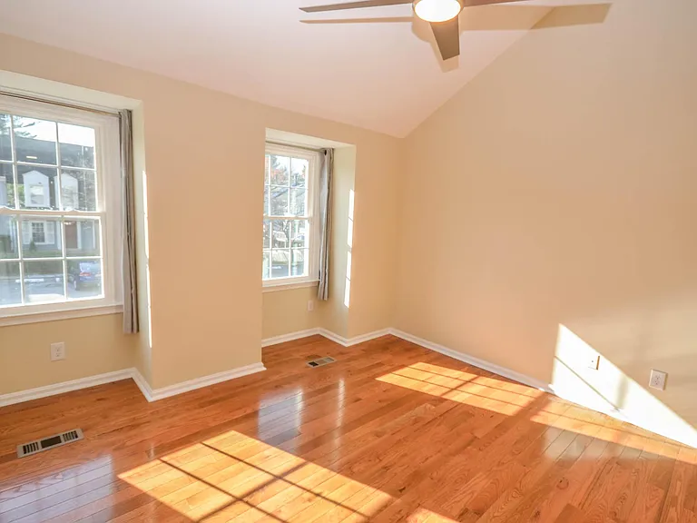8711 Ravenglass Way — Photo 16
