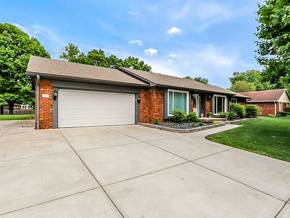 2nd image of 549 Macy Way