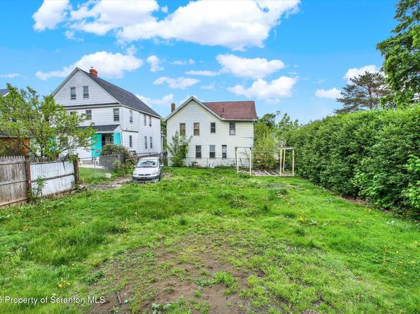 218 N Rebecca Ave, Scranton, PA 18504