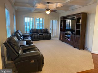 42509 Pine Forest Dr, Chantilly, VA 20152
